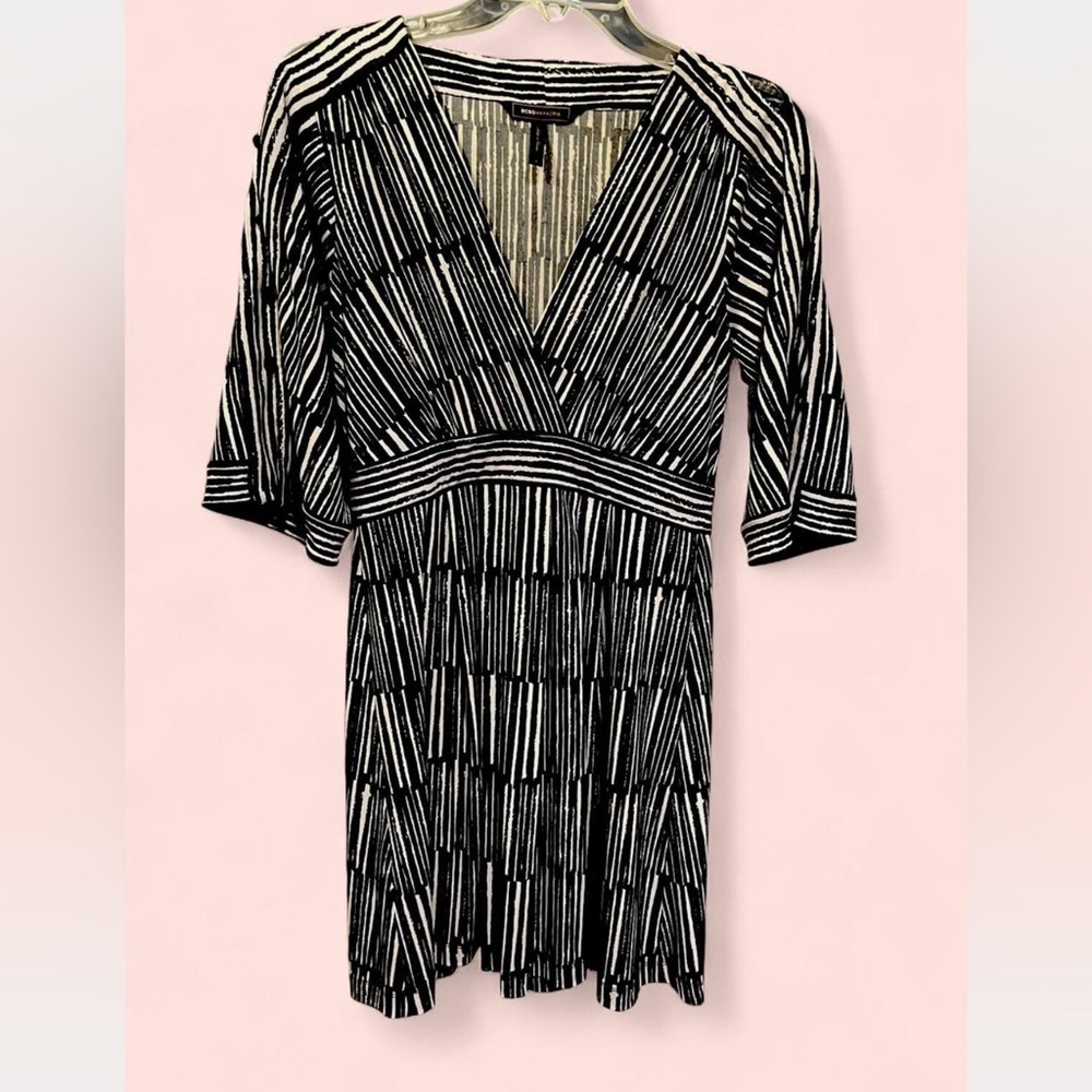 BCBGMaxAzria Monochrome Striped Pattern